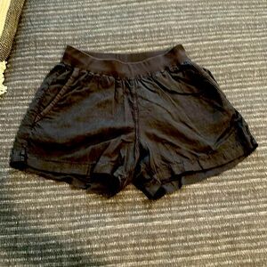 Women’s Fahert Arie Short